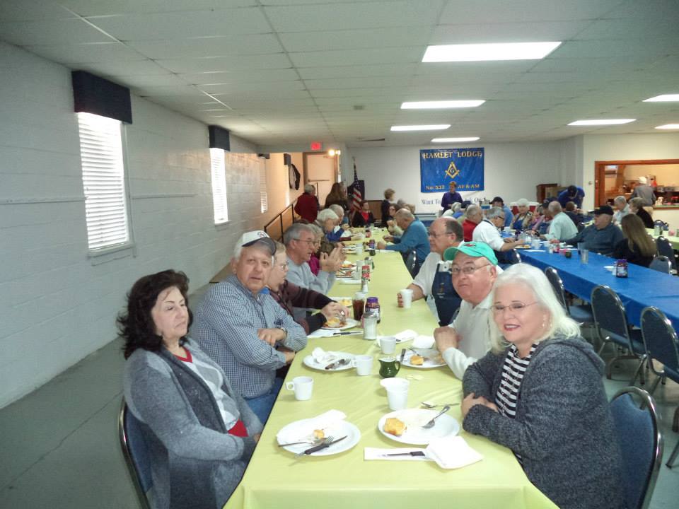 MR & MRS GENE ROSS, WAYNE & PHYLLIS FULLER.jpg