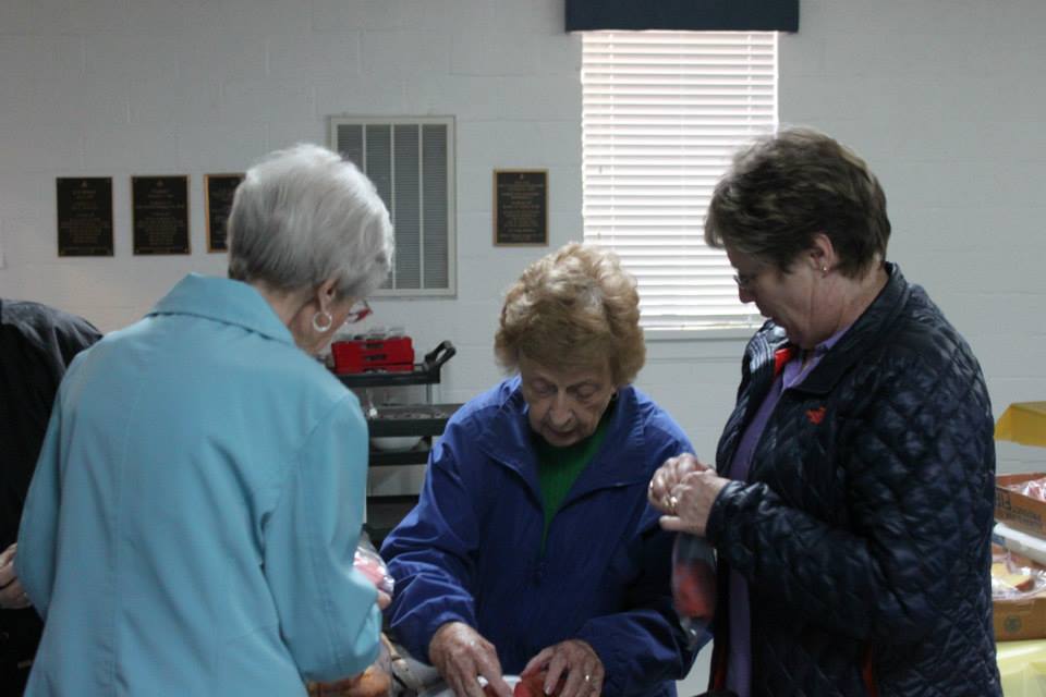 CHERYLE DENNIS, ANN BALLARD, GERDA PAIT.jpg