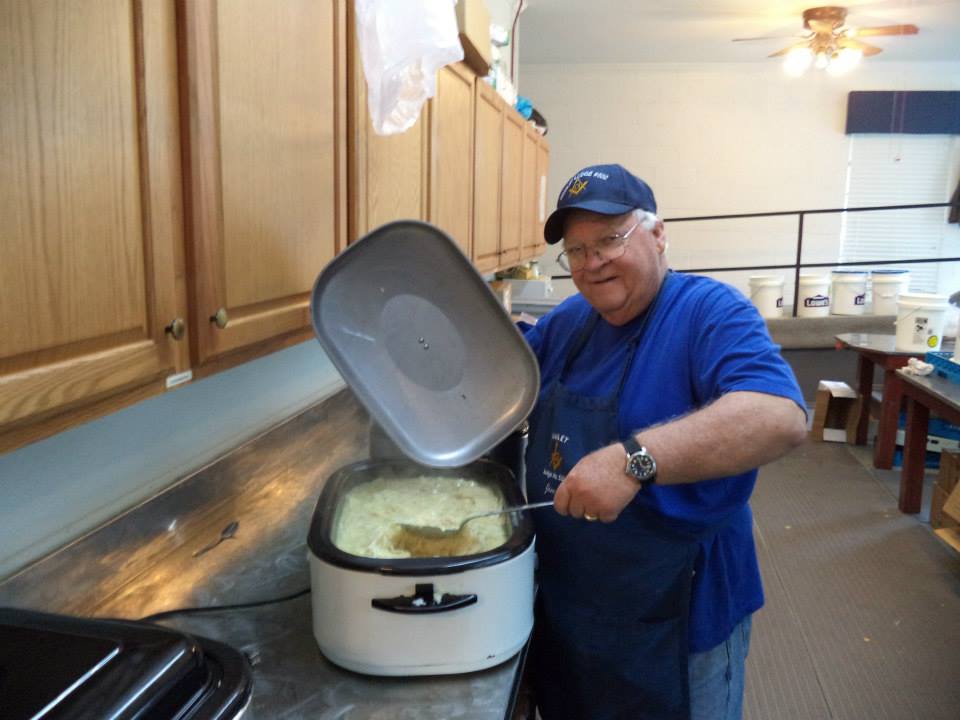 Jim Barbee Serving Chicken n Dumplings.jpg