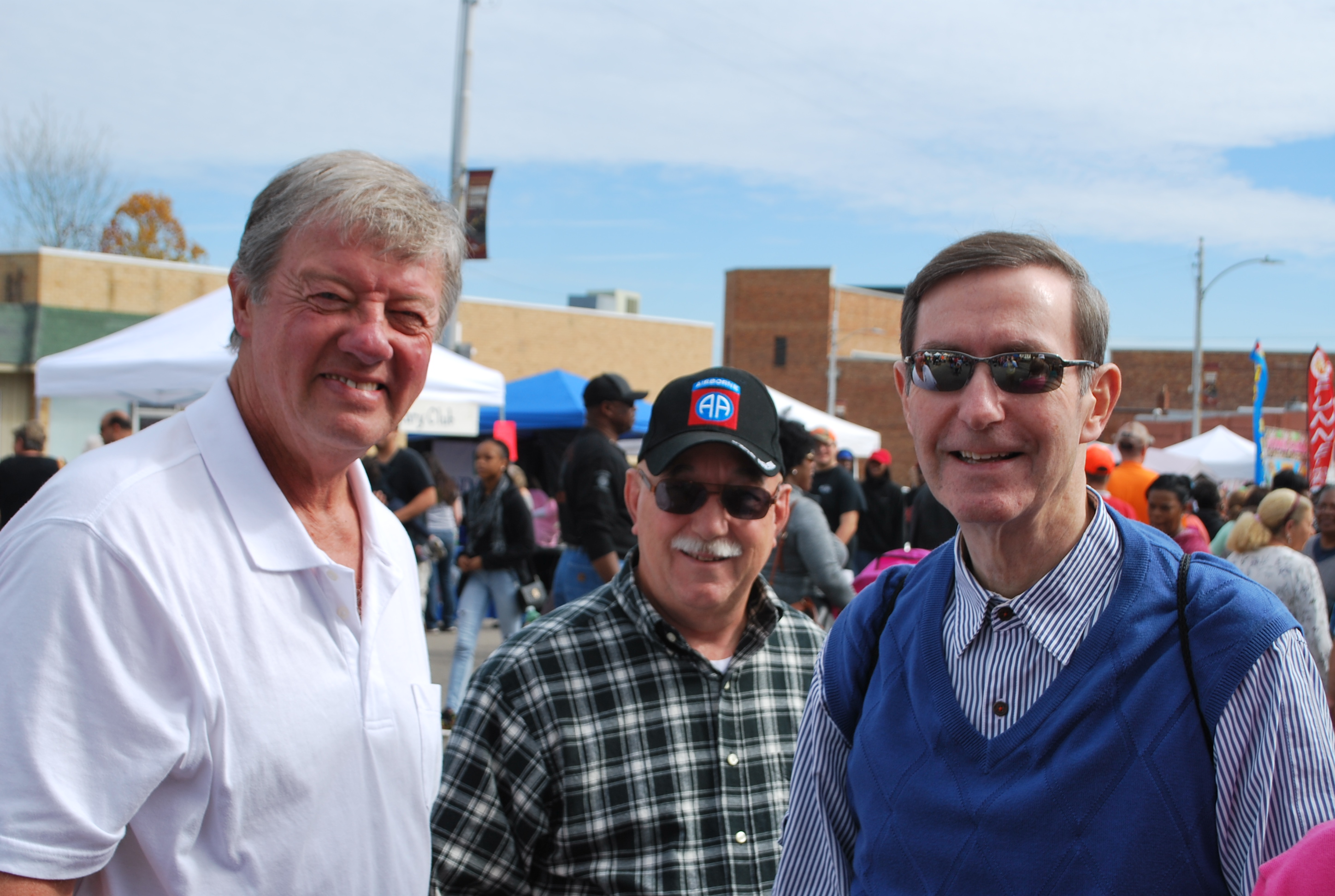 Hobby Cato, Mr. Taylor, Ronnie Crooke DSC_0170.JPG