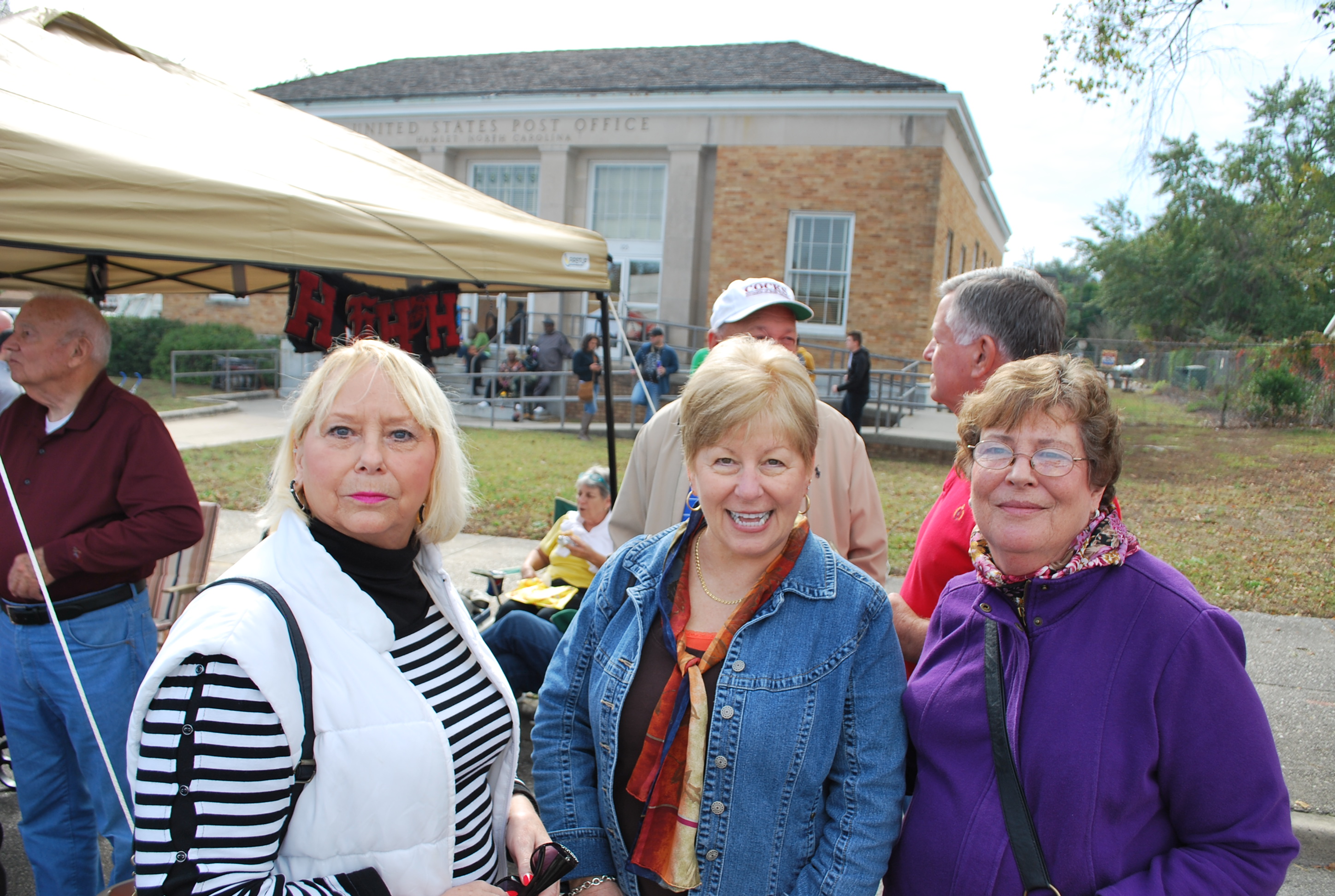 Paula Patterson Cato, Linda Cowen Frye, Martha Taylor DSC_0193.jpg