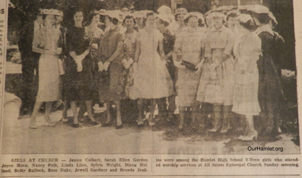 1959 Girls at Church OH.jpg