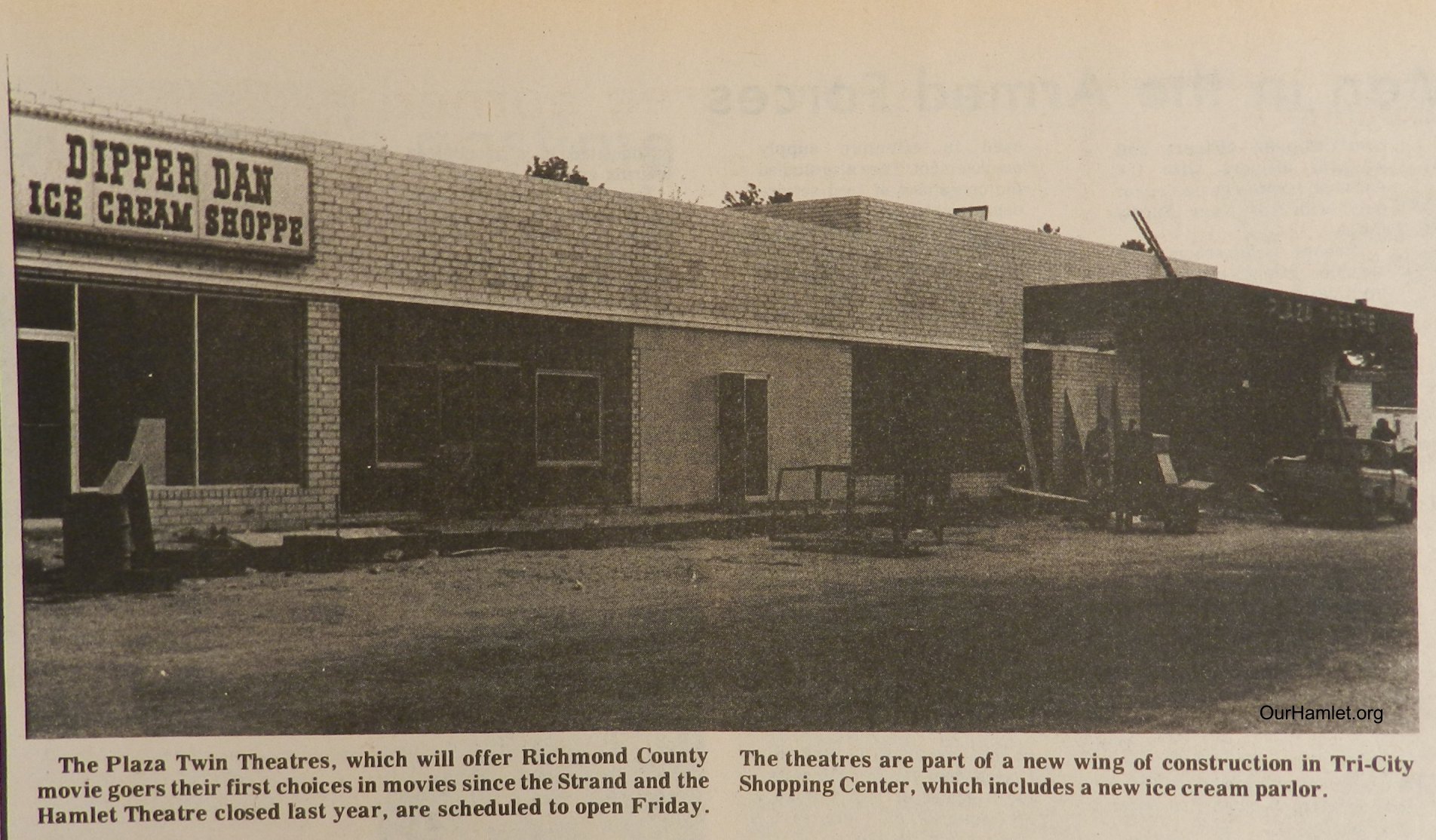 1977 Plaza Twin Theaters OH.jpg