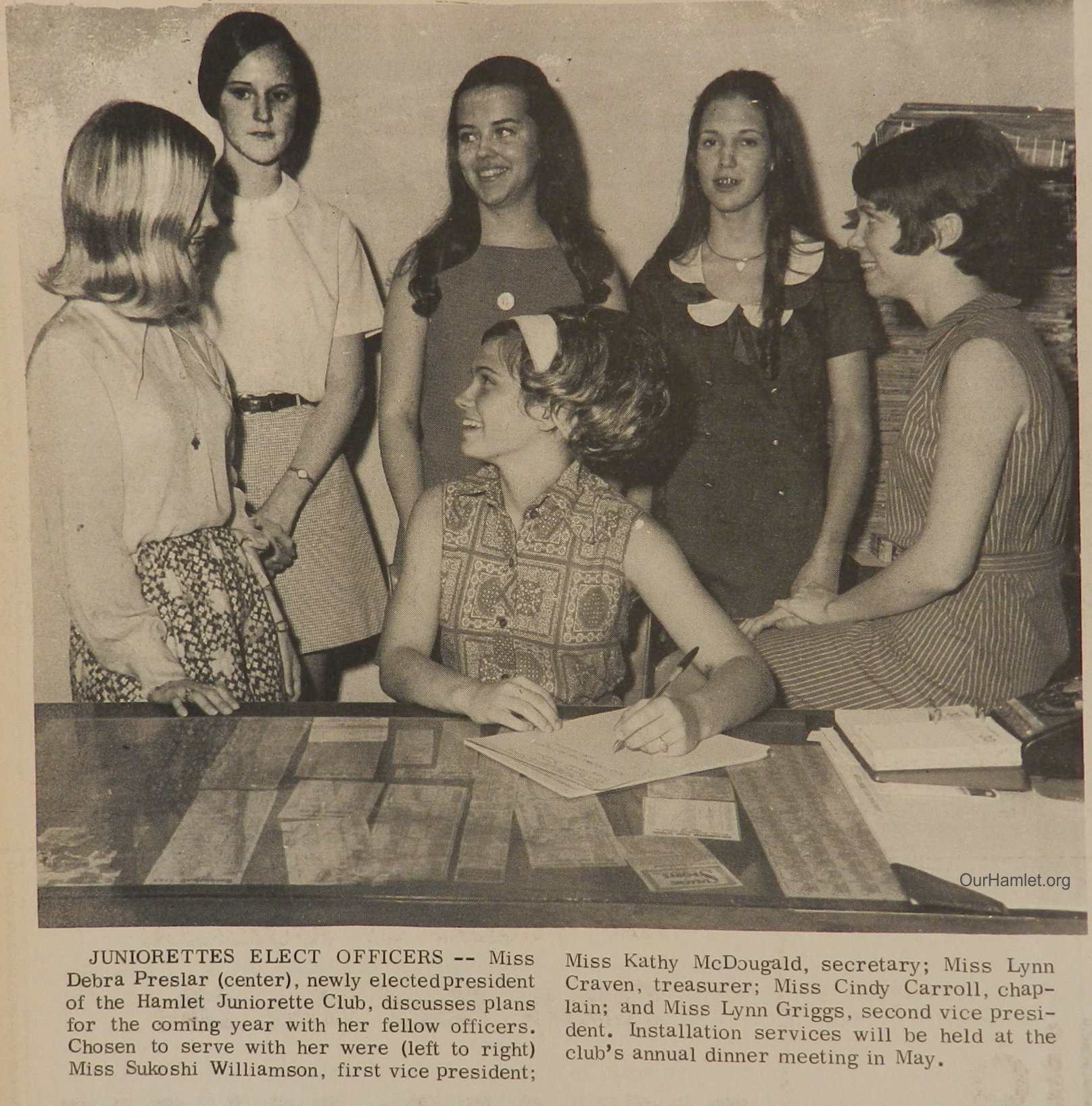 1970 Juniorettes 2 OH.jpg