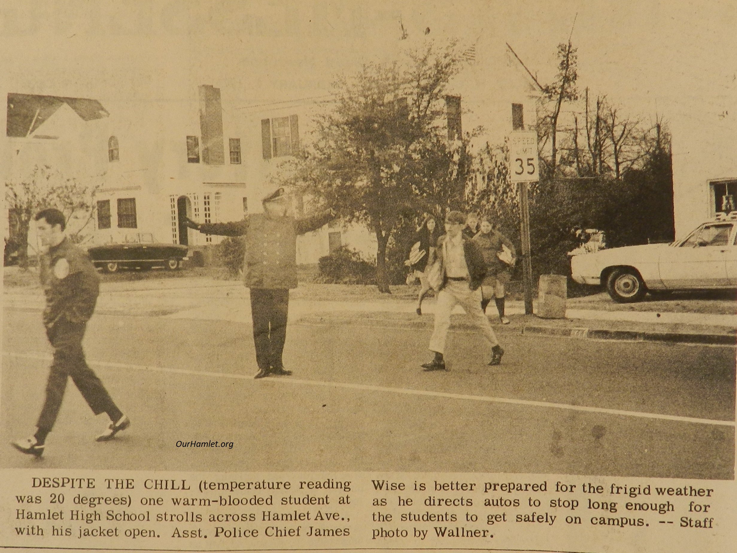 1971 HHS school crossing OH.jpg